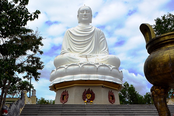 Long Son Pagoda, Nha Trang, Vietnam